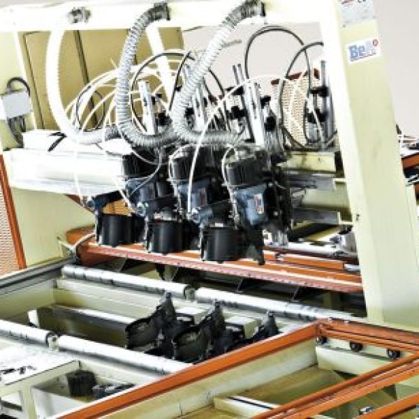 Automatic Pallet Assembly Machine